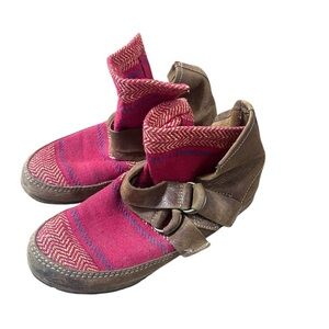 Sorel Yaquina Blanket Brown Leather booties size 7